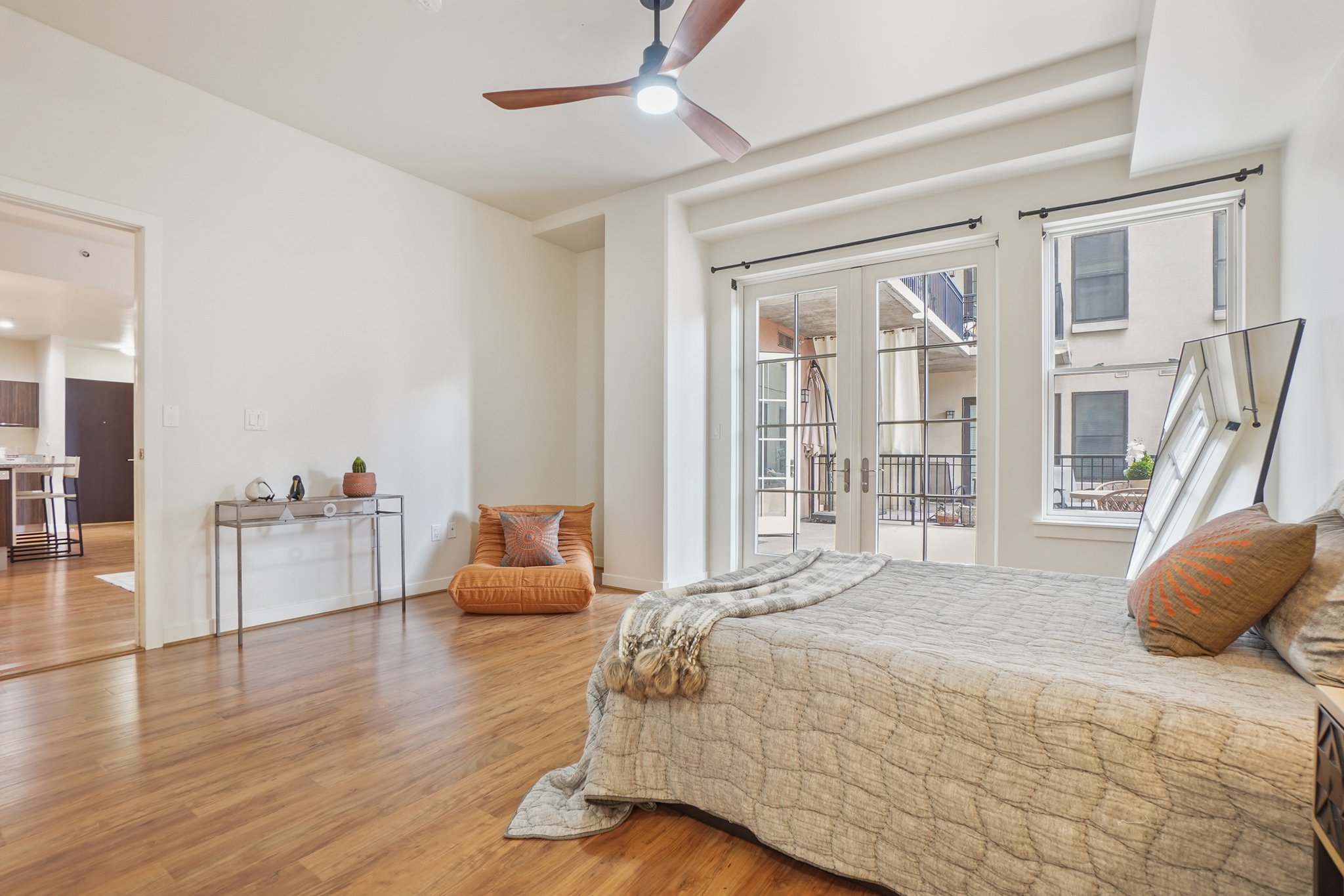 - 410 Acoma St 206-S0203-1-018.jpg