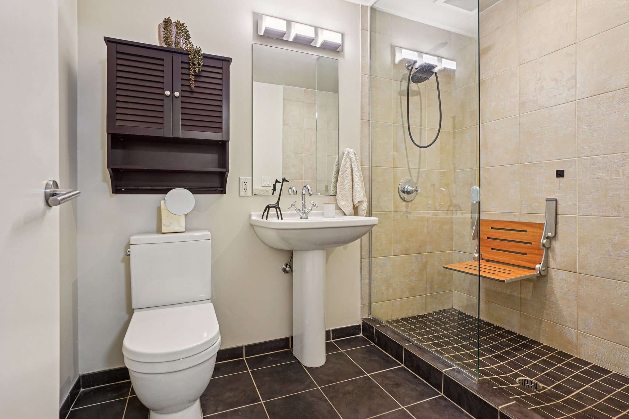 - 410 Acoma St 206-S0203-1-031.jpg