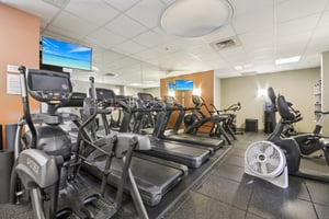 Acoma St 206-1410-921.jpg