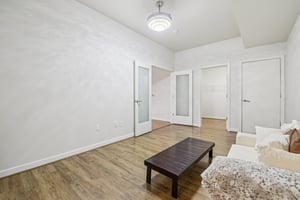 Acoma St 206-S1410-029.jpg