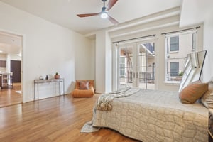 - 410 Acoma St 206-S0203-1-018.jpg