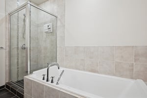 - 410 Acoma St 206-S0203-1-024.jpg