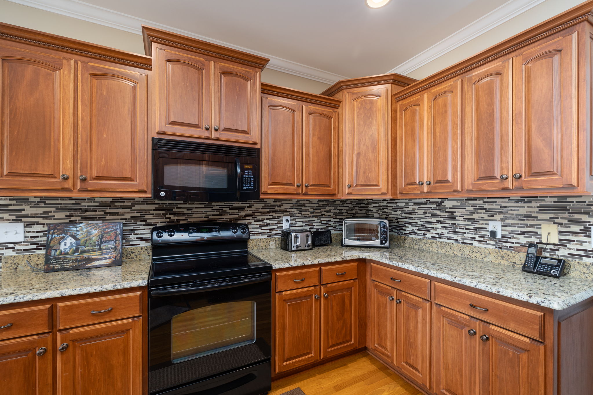 410 Cassandra Rd-15