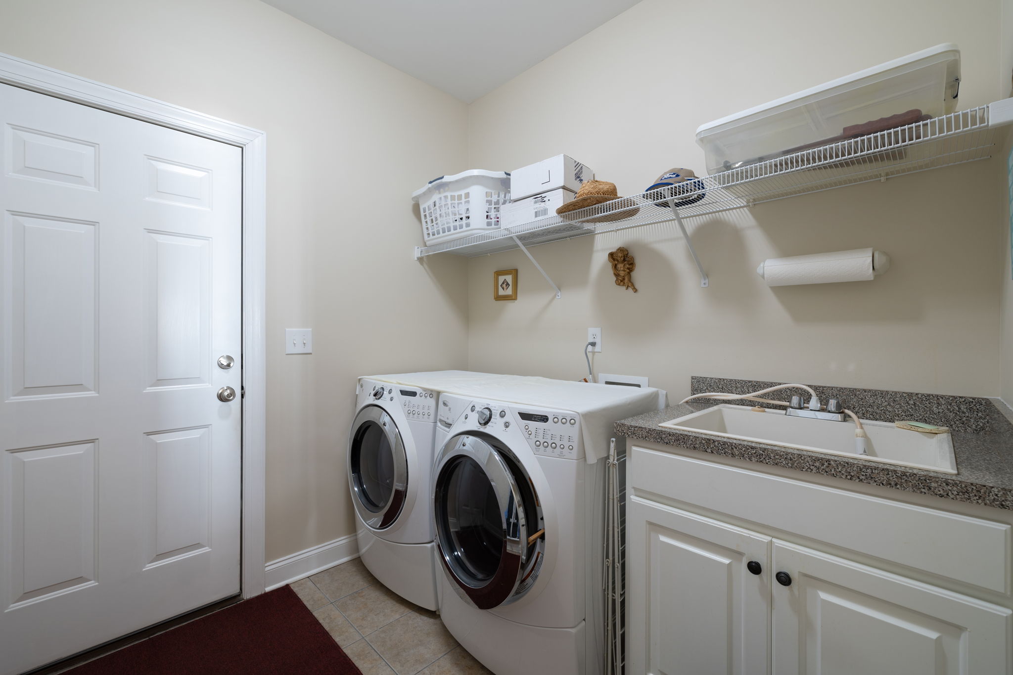 410 Cassandra Rd-25
