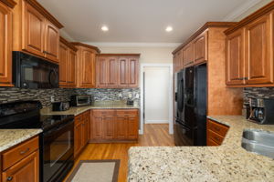 410 Cassandra Rd-13