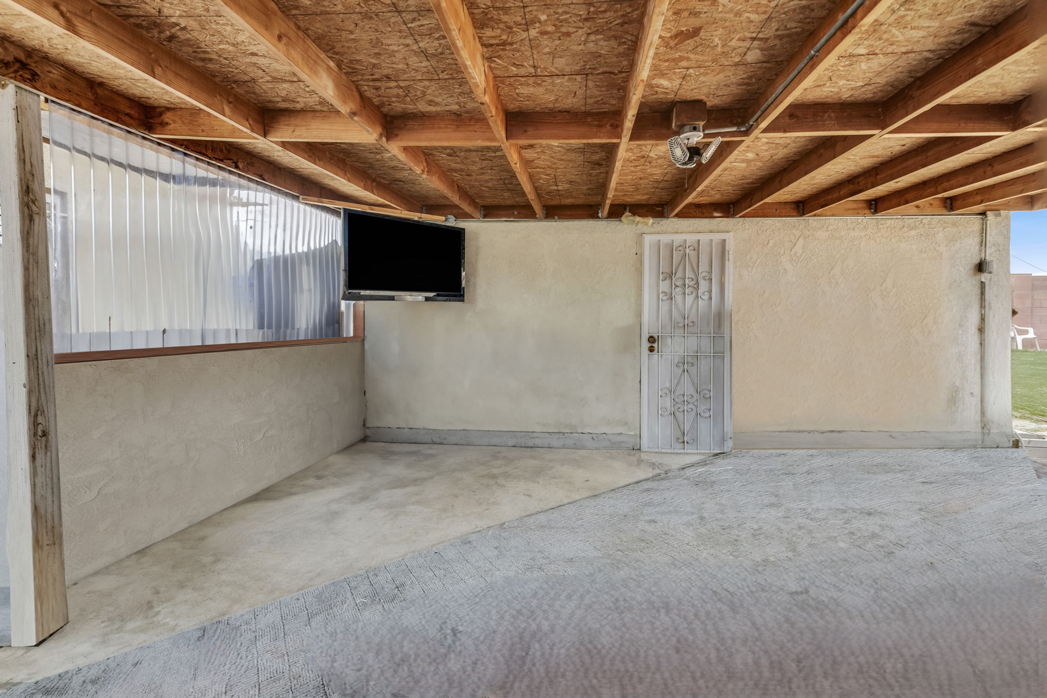 Covered Patio, Garage Entry