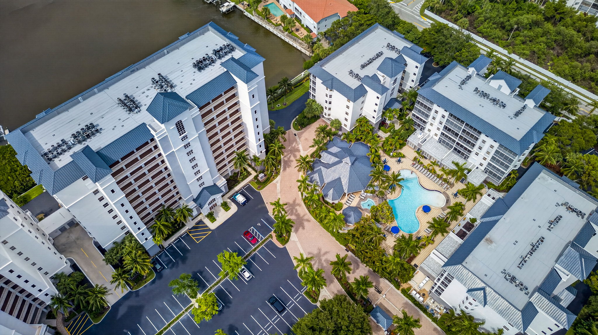 Aerial 2 Water enhancement (making the canals and Gulf water a nicer blue)