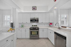 Kitchen 2 of 3