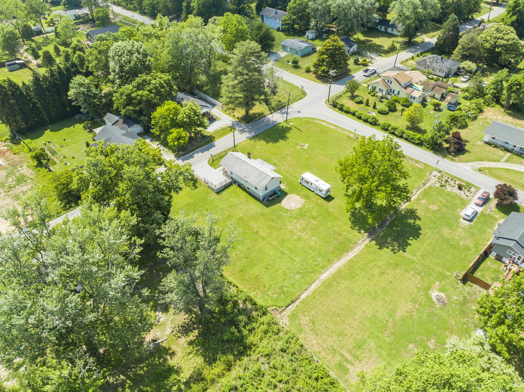 410 Glover St, Hendersonville, NC 28792, USA Photo 5