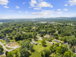 410 Glover St, Hendersonville, NC 28792, USA Photo 54