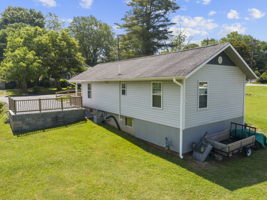 410 Glover St, Hendersonville, NC 28792, USA Photo 40