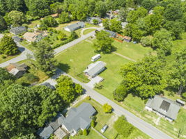 410 Glover St, Hendersonville, NC 28792, USA Photo 43