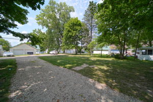  Photo 31