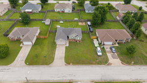  Photo 0