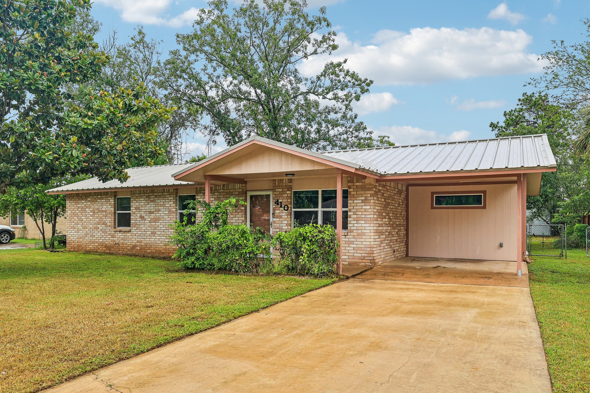 Magnolia St-S1507-002.jpg