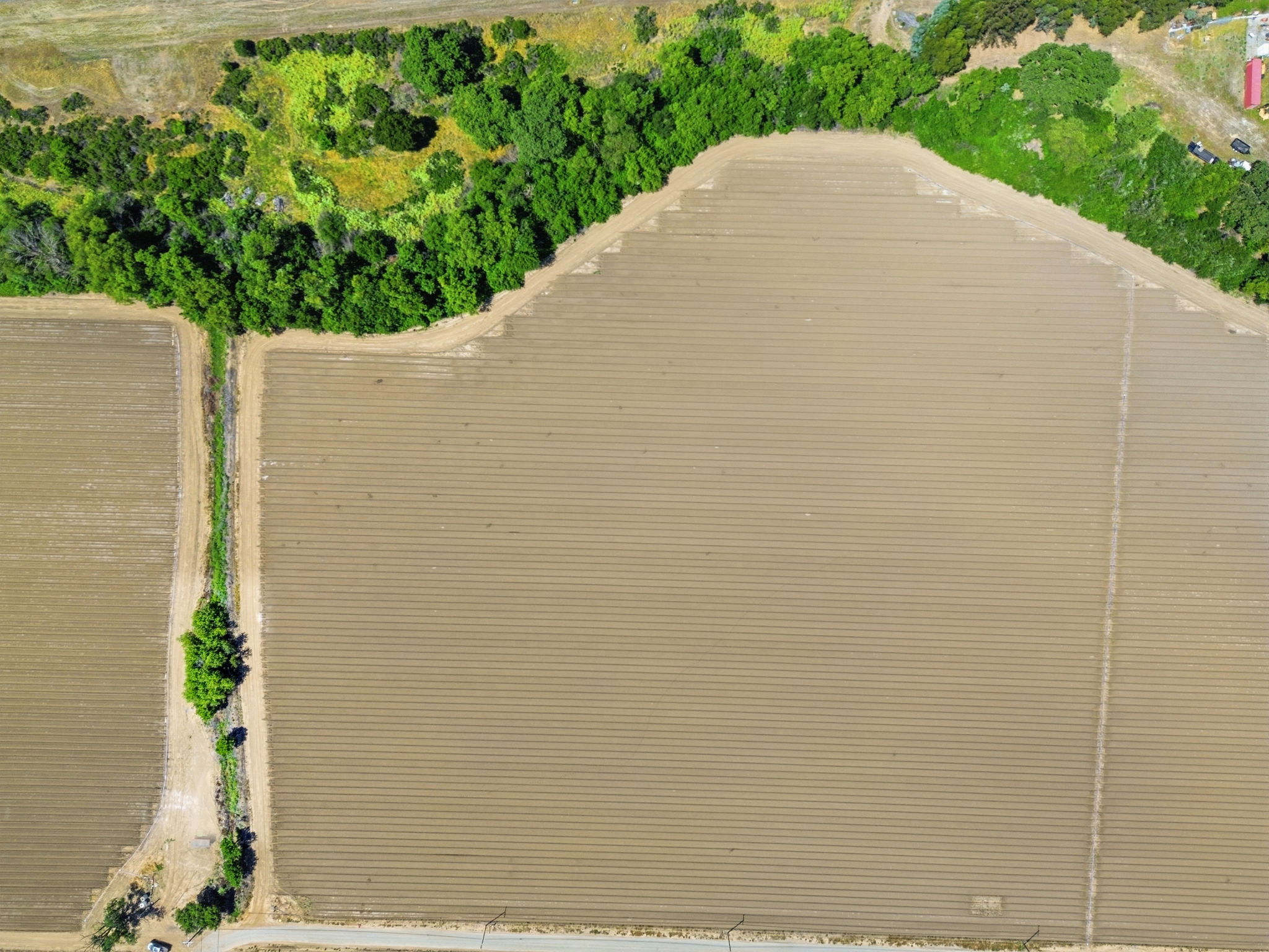 011_F8_AERIAL_410 Mesa Rd