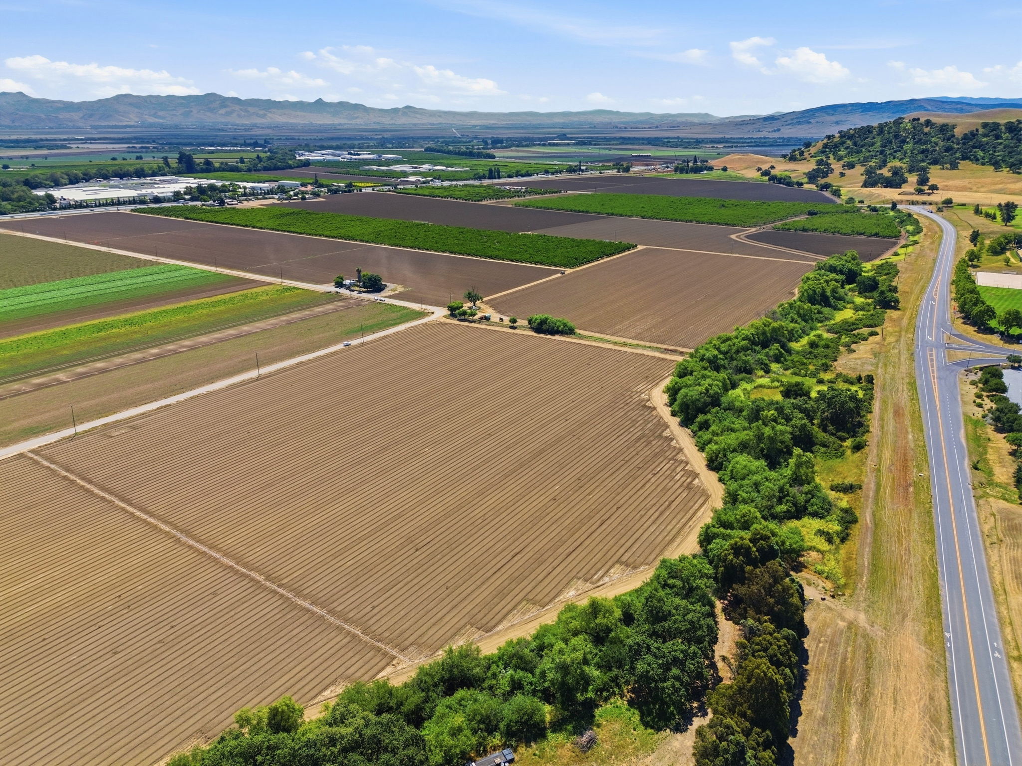014_F8_AERIAL_410 Mesa Rd