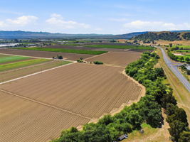 019_F8_AERIAL_410 Mesa Rd