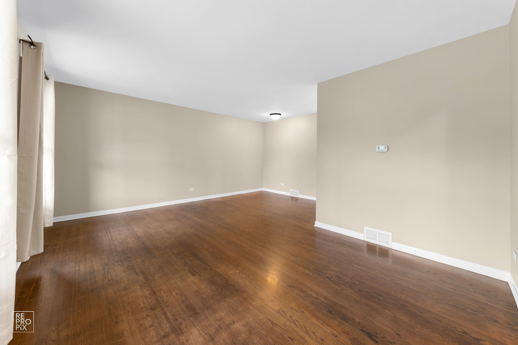 410 N Shore Dr, Mundelein, IL 60060_002