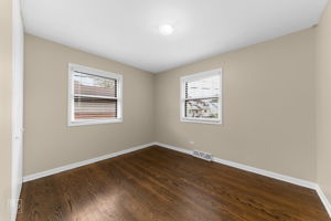 410 N Shore Dr, Mundelein, IL 60060_010