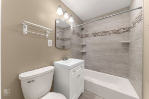 410 N Shore Dr, Mundelein, IL 60060_009