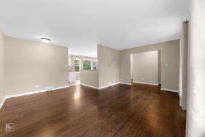 410 N Shore Dr, Mundelein, IL 60060_003