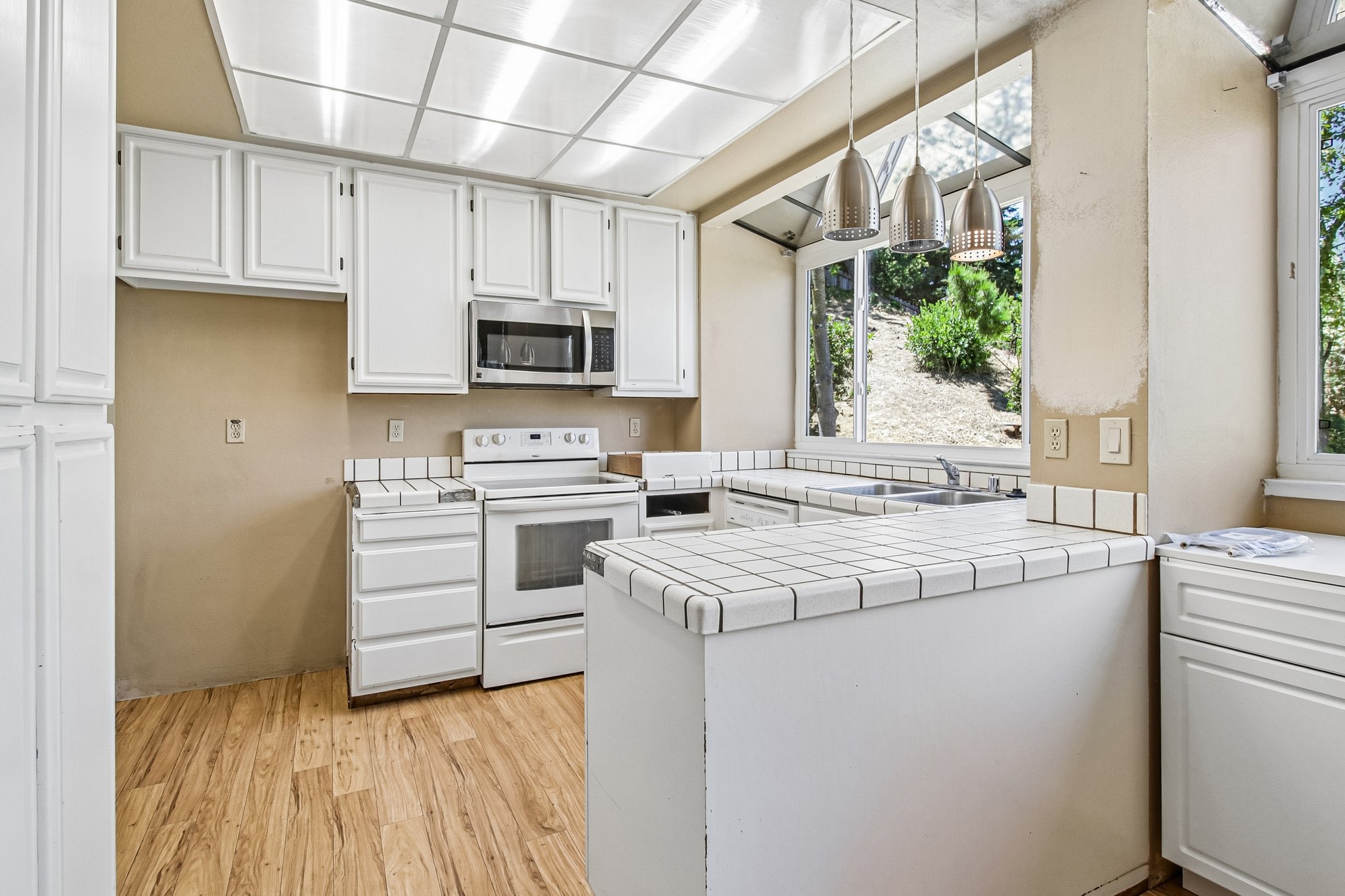 Oak Breeze Ct-S2606-021.jpg