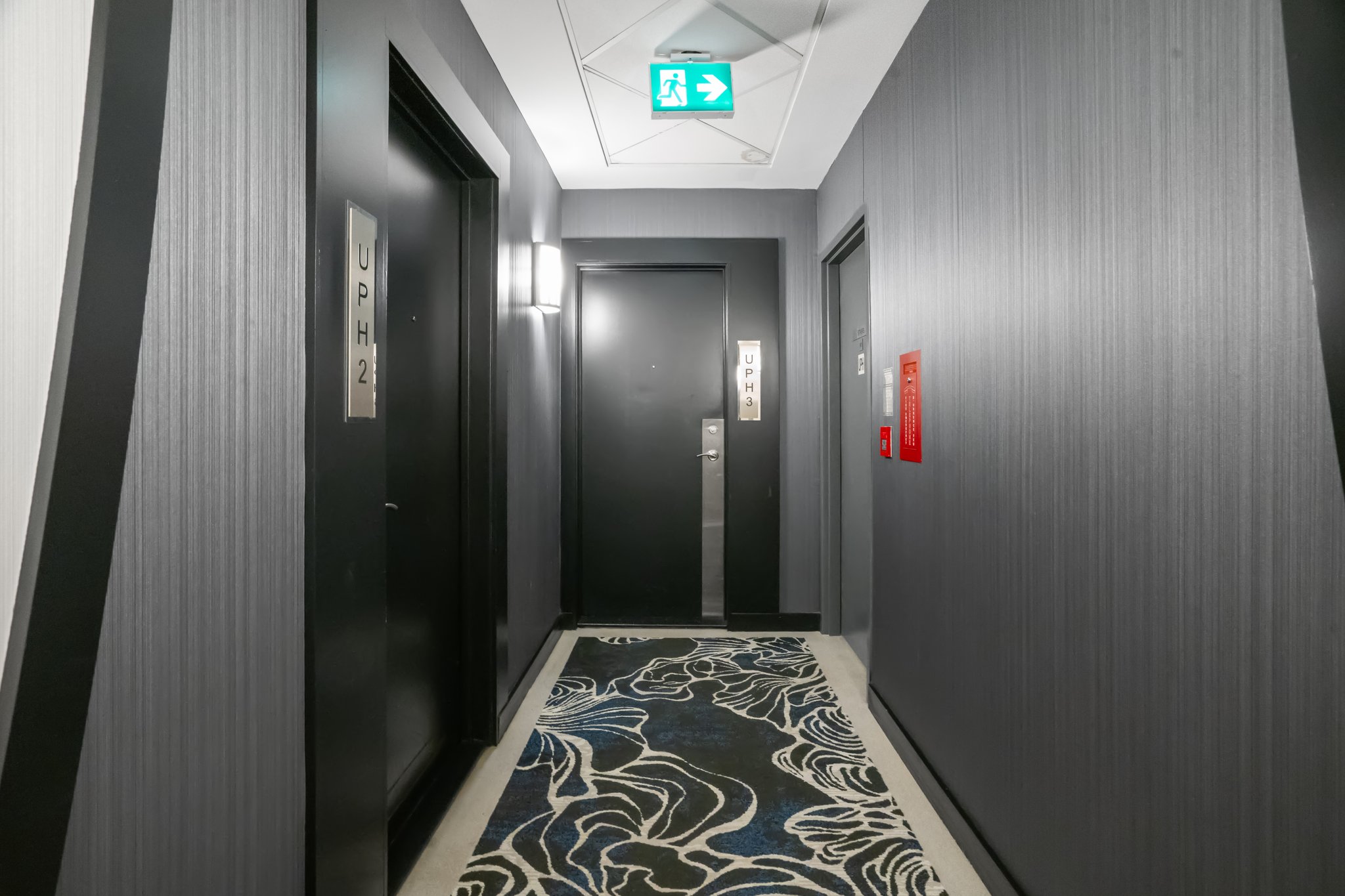410 Queens Quay W UPH 3 Toronto, ON M5V 3T1