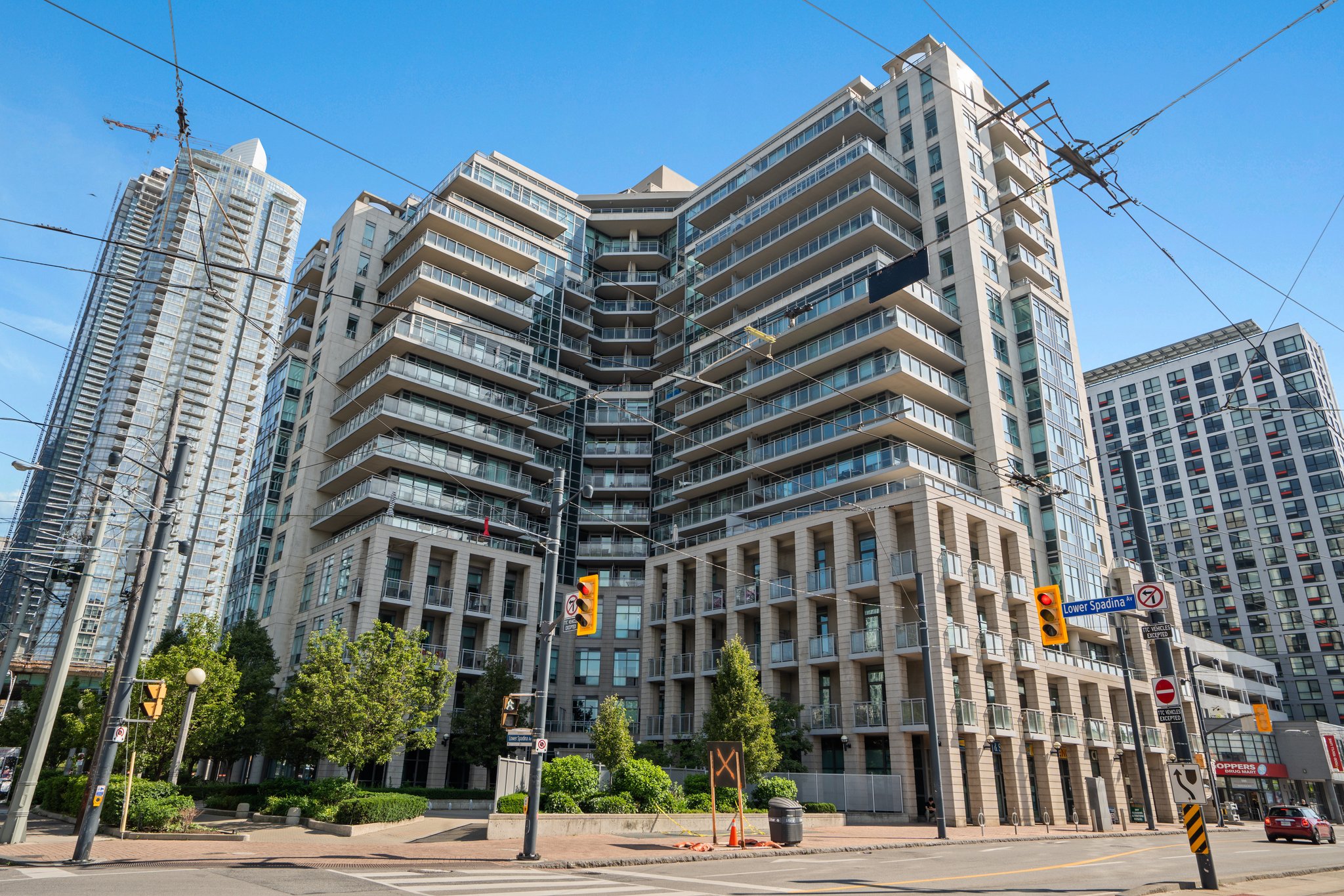 410 Queens Quay W UPH 3 Toronto, ON M5V 3T1