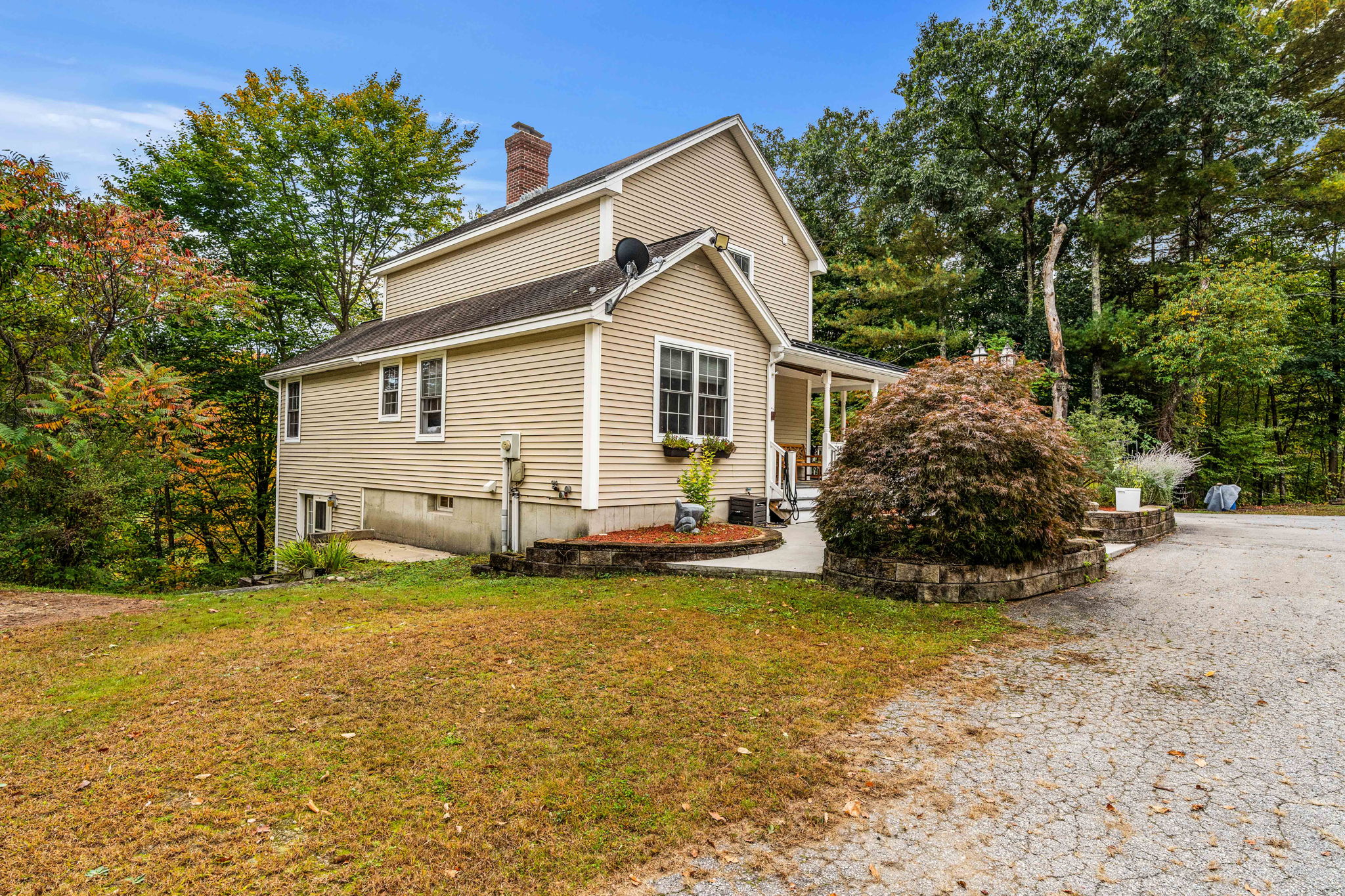 410 River Rd, Weare, NH 03281, USA Photo 10