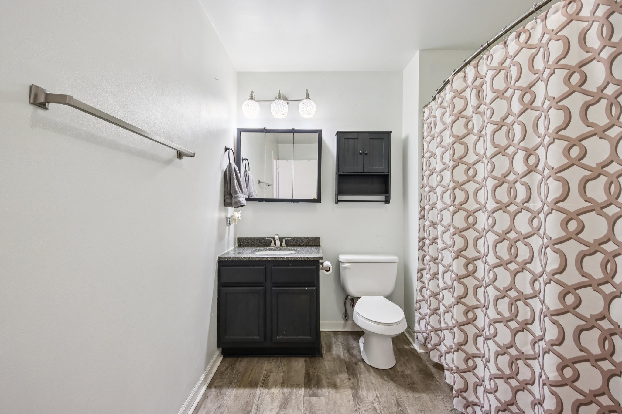 Riverside Dr-S3101-017.jpg