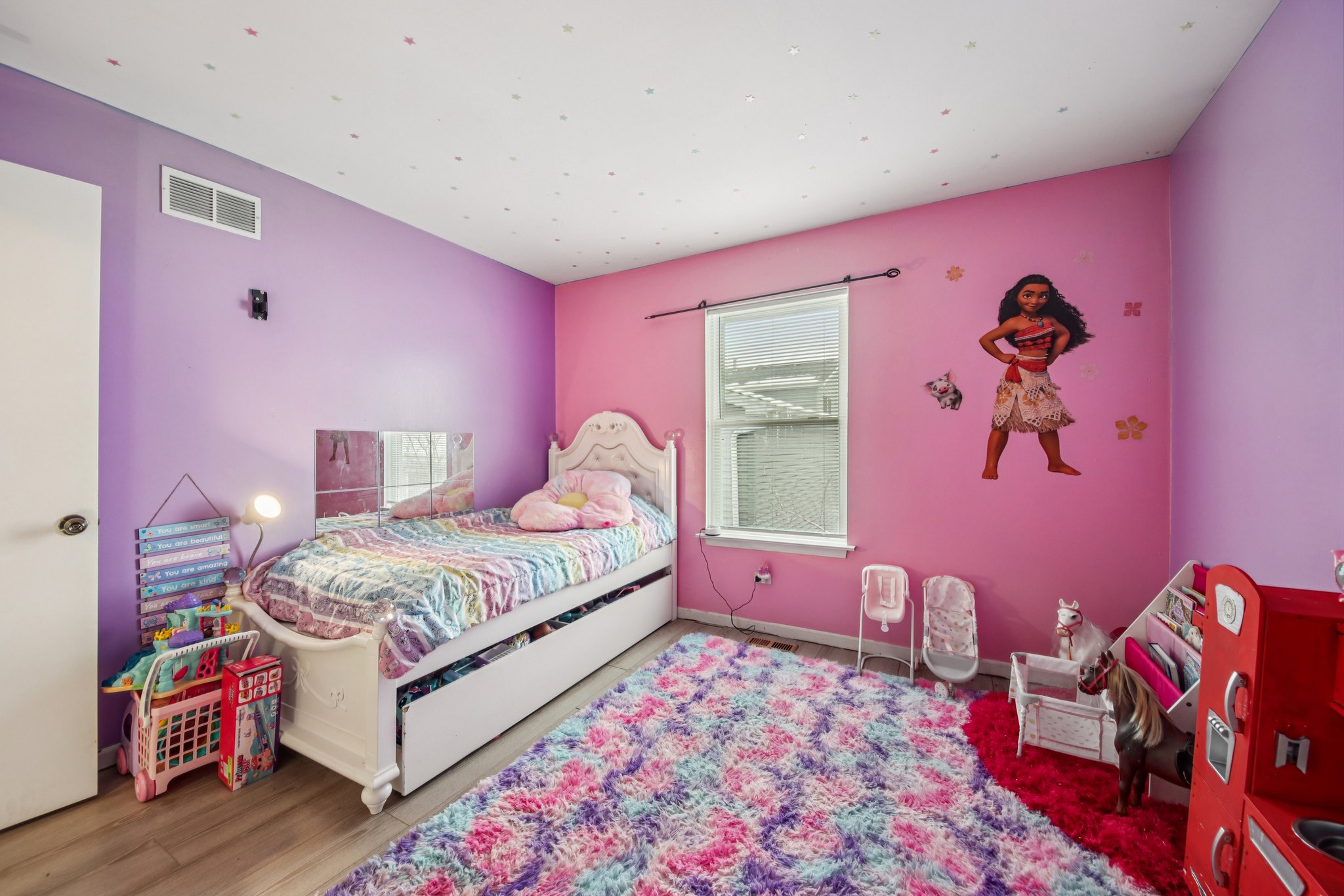 Riverside Dr-S3101-027.jpg