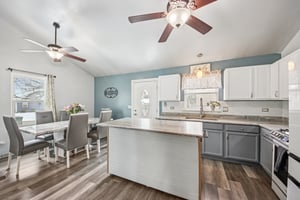 Riverside Dr-S3101-010.jpg