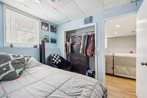 Riverside Dr-S3101-034.jpg