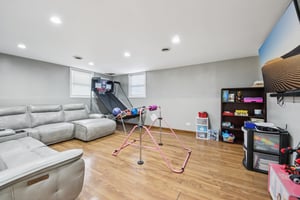 Riverside Dr-S3101-035.jpg