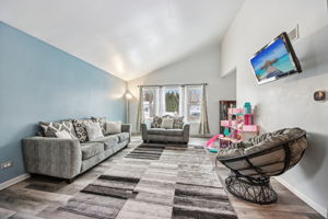 Riverside Dr-S3101-006P