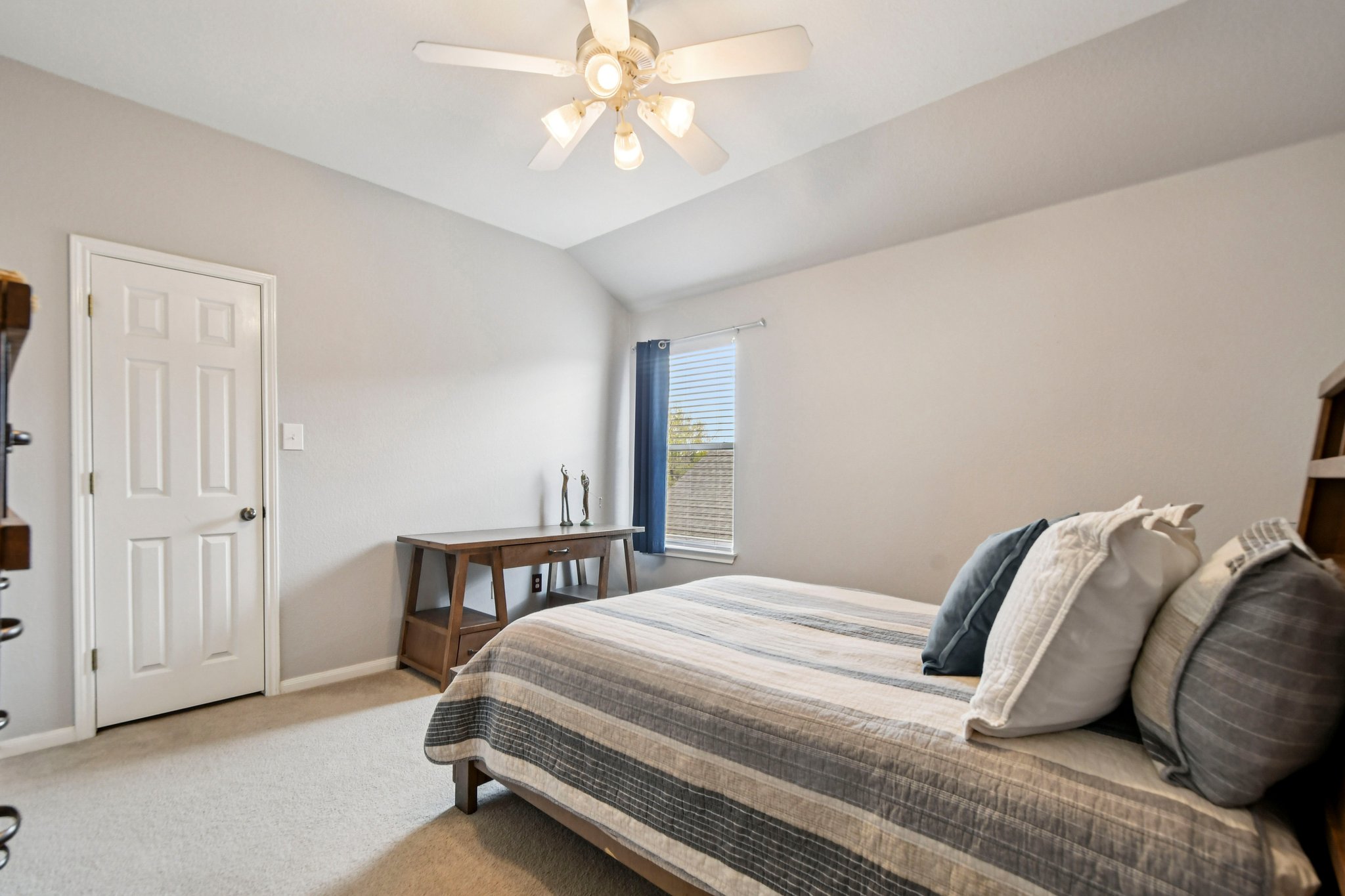 Rosedale Blvd-S0603-034.jpg