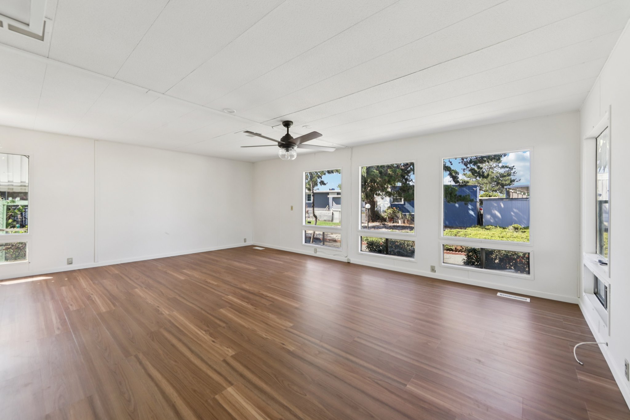 San Gabriel Dr-S2003-004.jpg