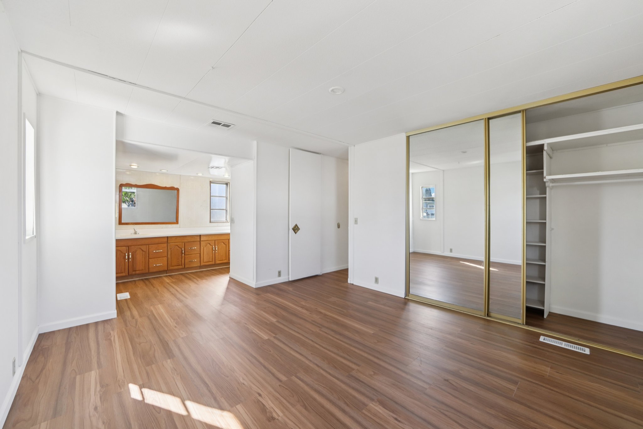 San Gabriel Dr-S2003-021.jpg