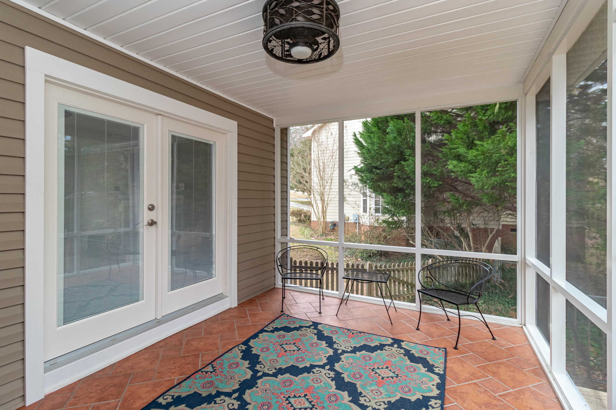 Screened-in Porch
