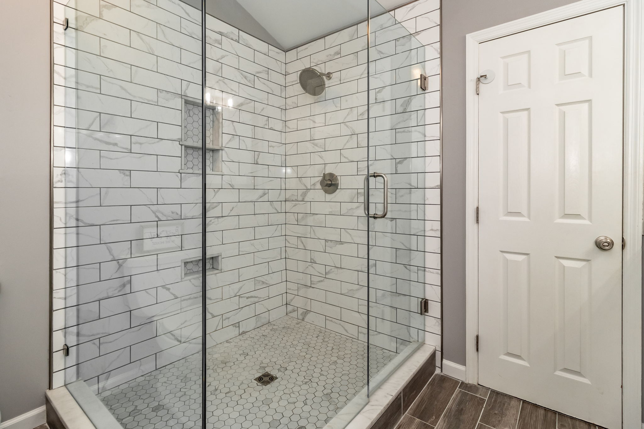 Owner's En-Suite Bath