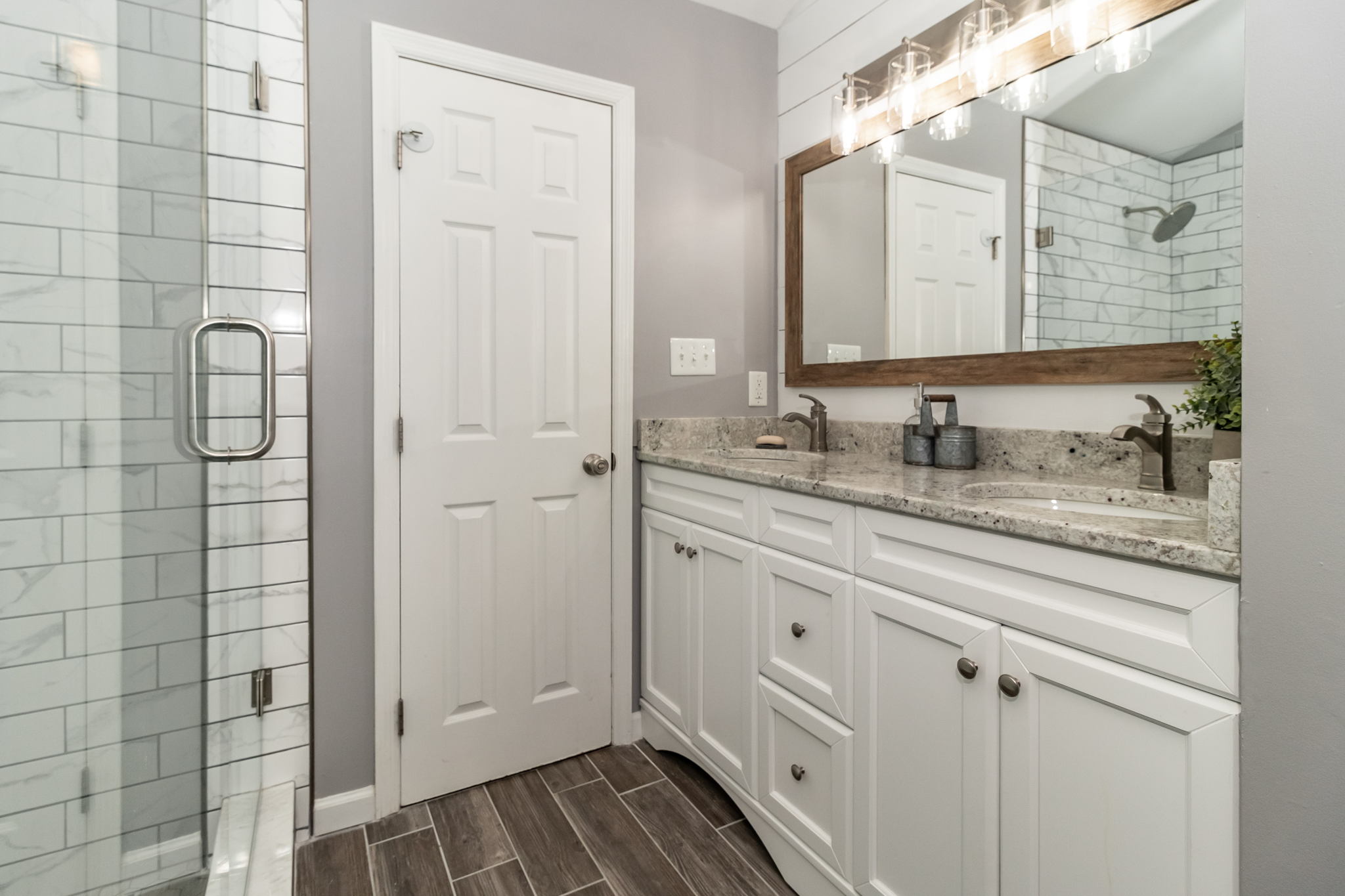 Owner's En-Suite Bath