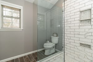 Owner's En-Suite Bath