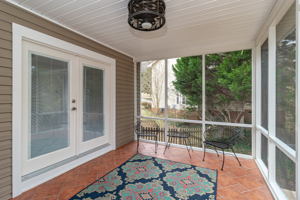 Screened-in Porch