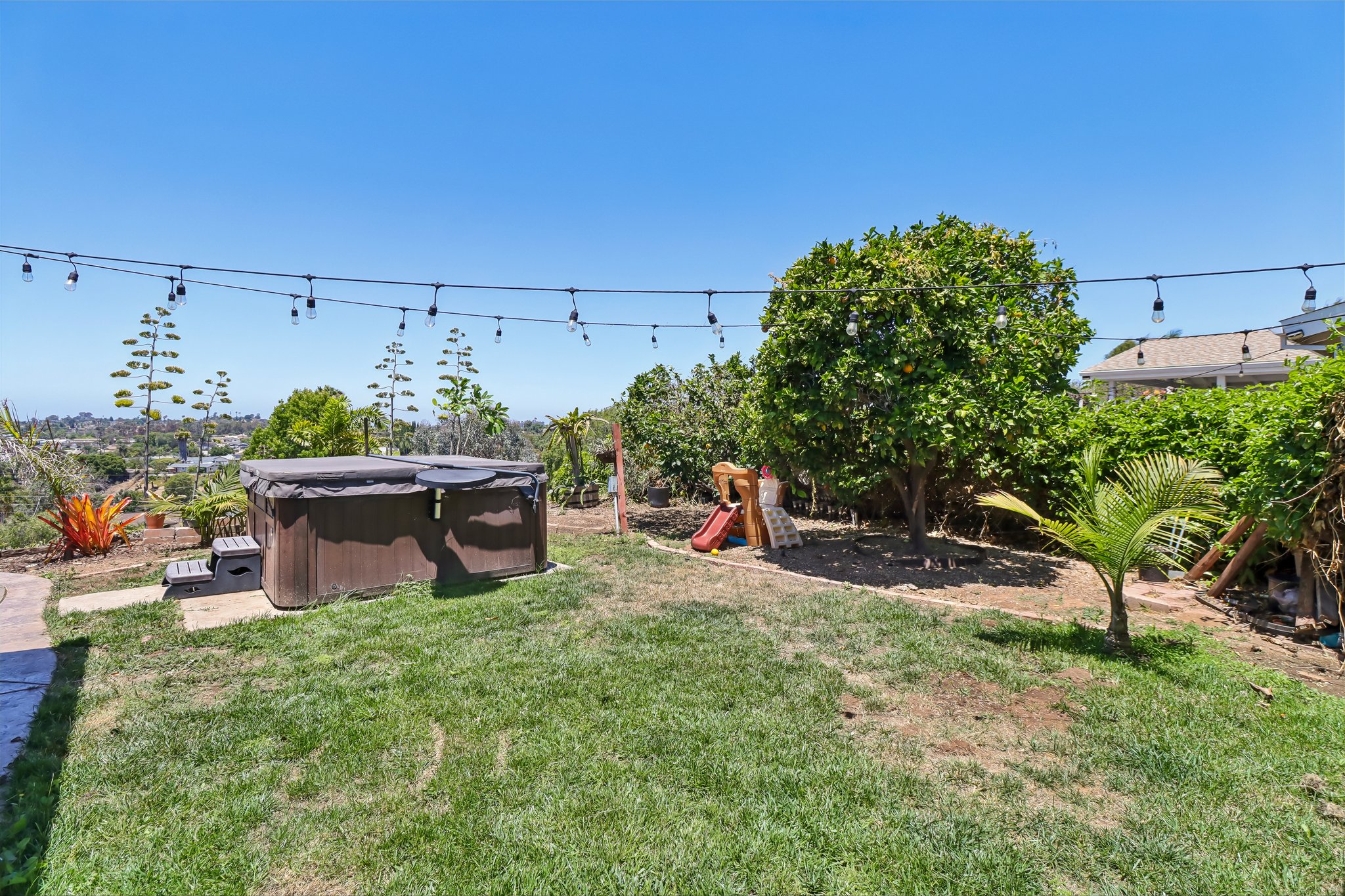 Santa Clara Dr-S2606-034.jpg