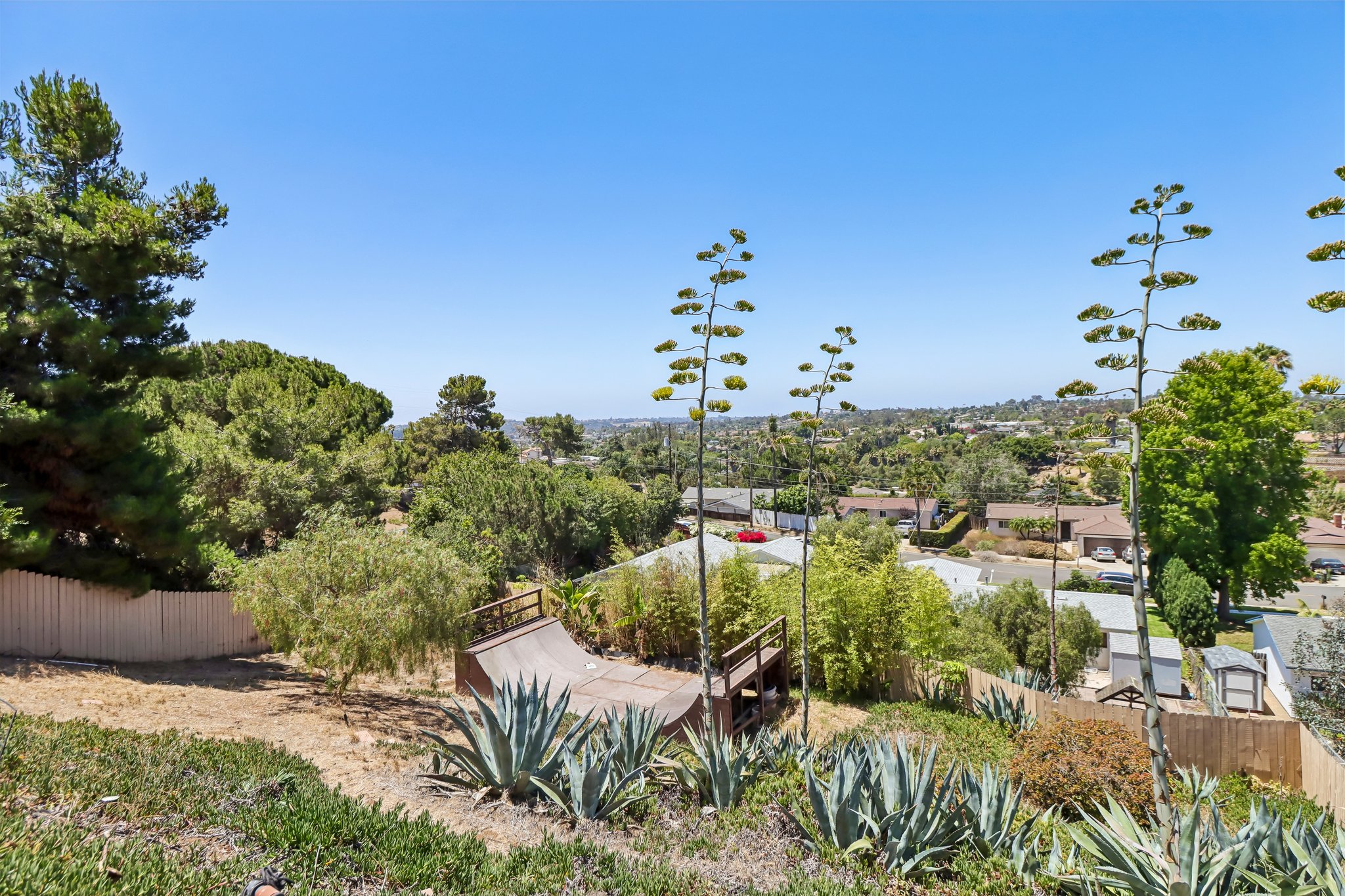 Santa Clara Dr-S2606-037.jpg
