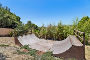 Santa Clara Dr-S2606-040.jpg