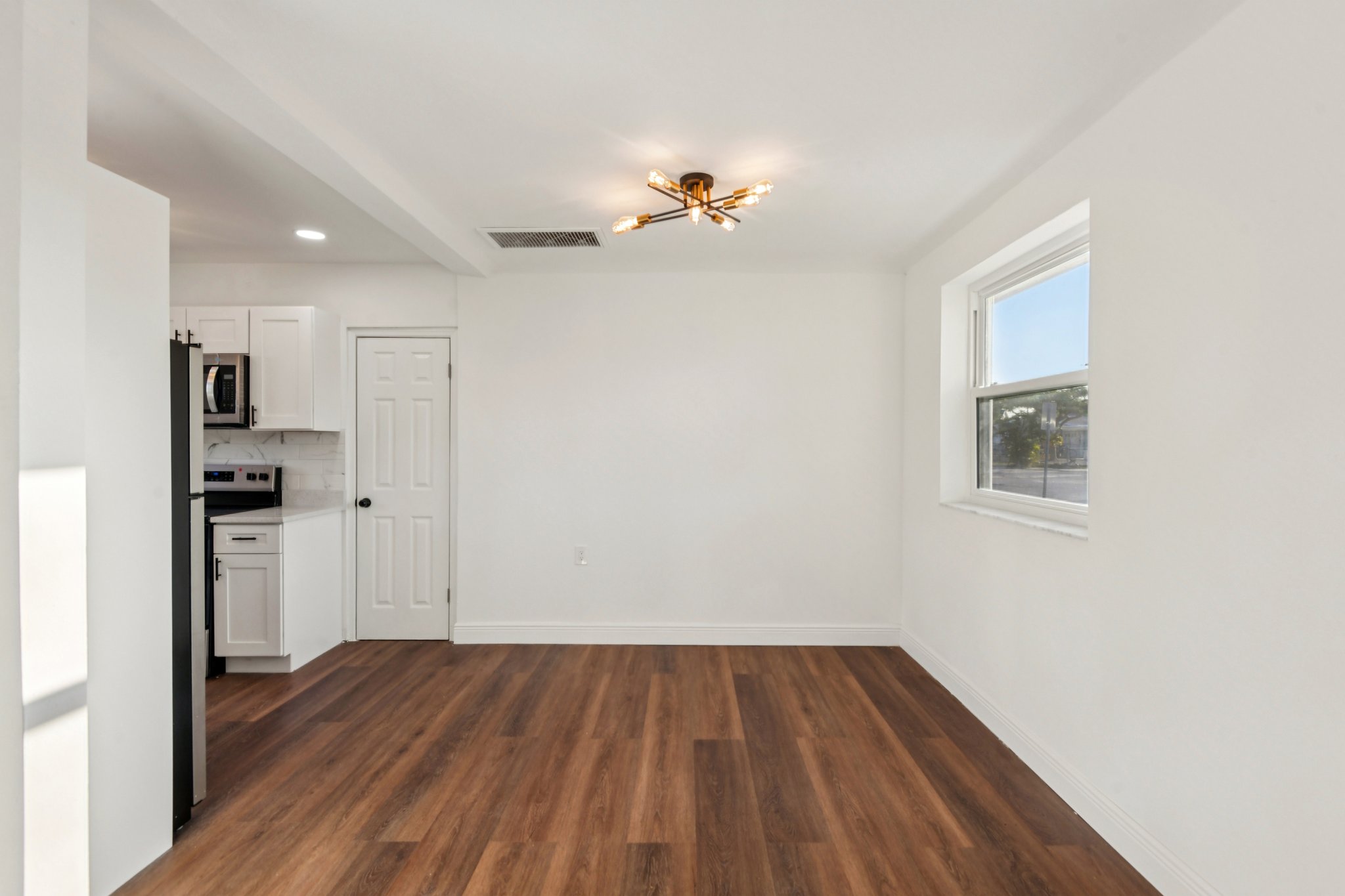 Virginia Ave-S2611-009.jpg