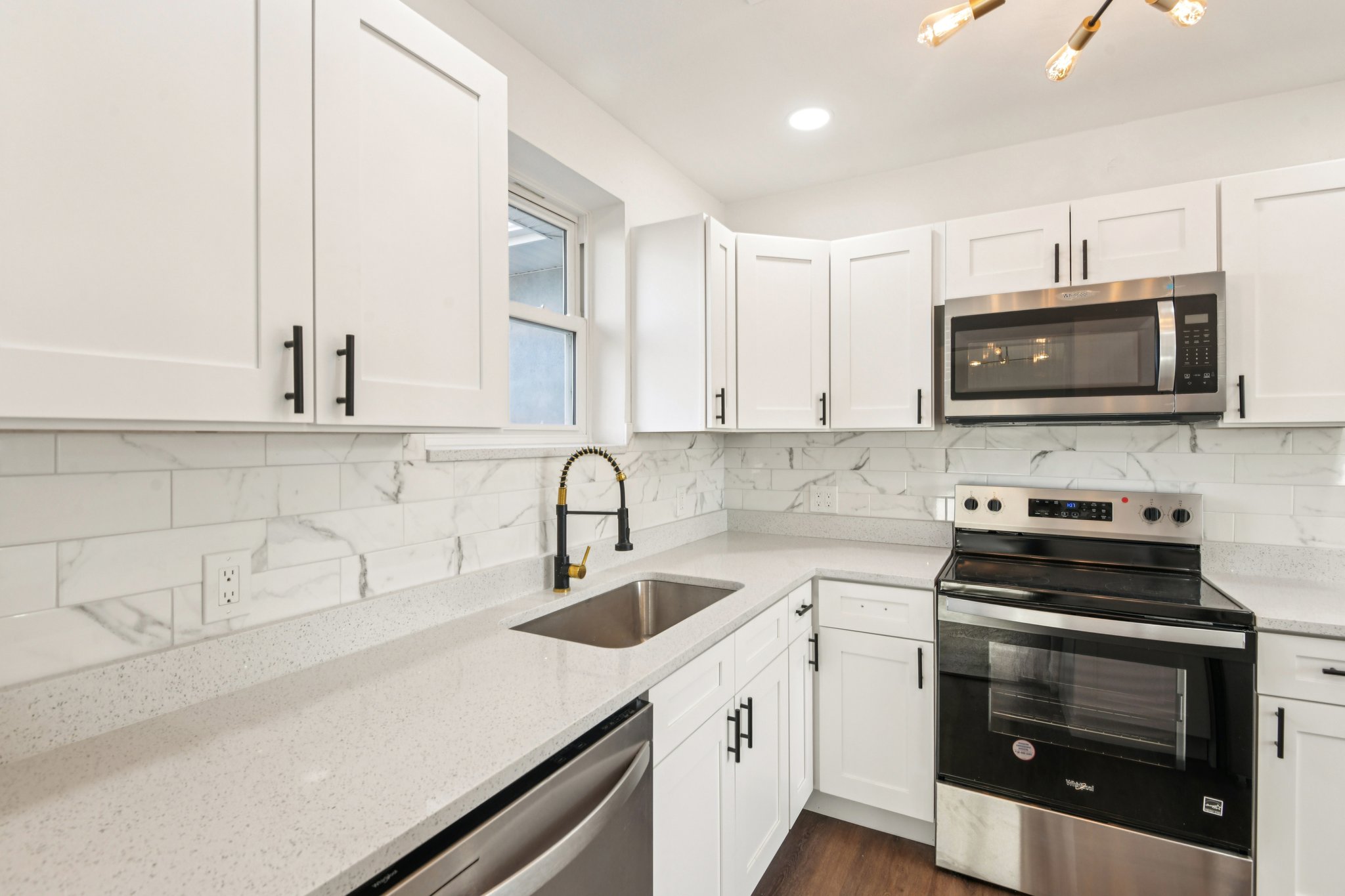 Virginia Ave-S2611-012.jpg