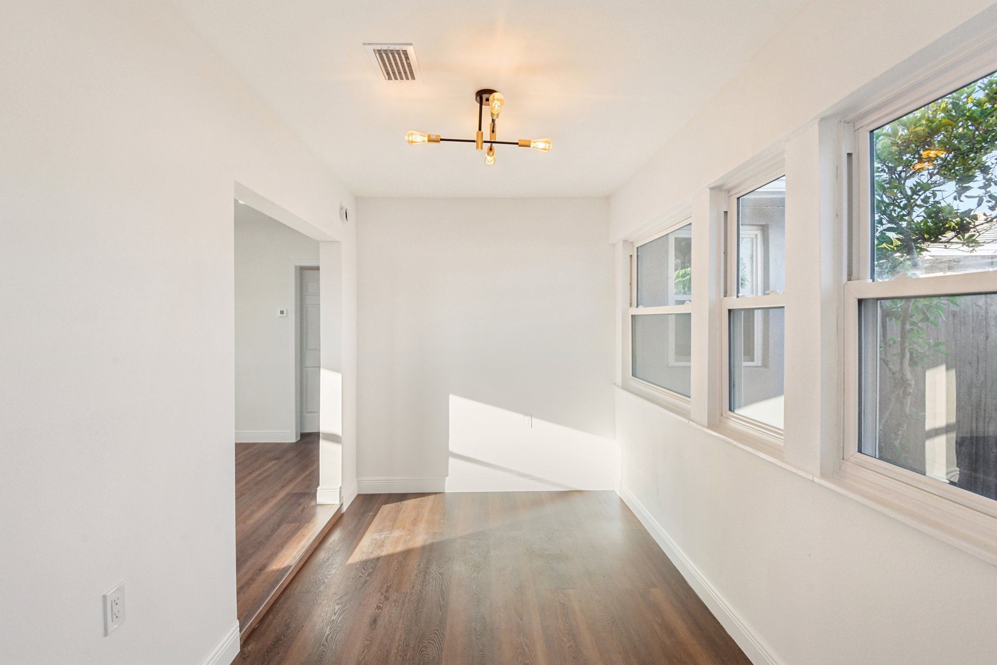 Virginia Ave-S2611-015.jpg